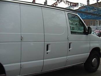 Ford E250 2001, Picture 2