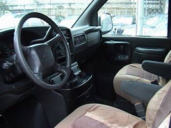 Chevrolet Express 2002, Picture 2