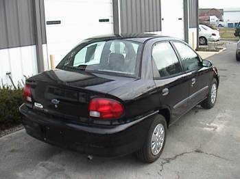 Chevrolet Geo metro 1999, Picture 2