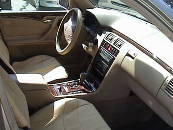 Mercedes E 320 2000, Picture 3