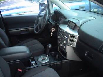 Mitsubishi Endeavor 2004, Picture 2