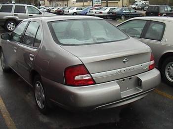 Nissan Altima 1999, Picture 2
