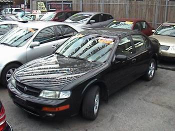 Nissan Maxima 1998, Picture 1