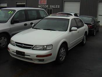 Nissan Maxima 1999, Picture 1