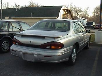 Pontiac Boneville 1997, Picture 2