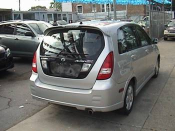 Suzuki Aerio 2002, Picture 2
