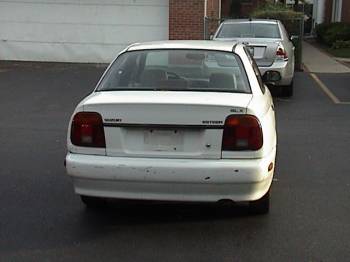 Suzuki Esteem 1998, Picture 2