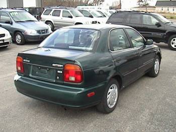 Suzuki Esteem 2001, Picture 2