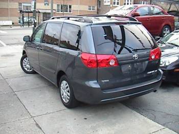 Toyota Sienna 2008, Picture 1